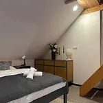 Apartsy 23 *