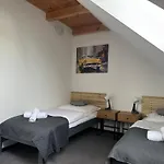 Apartsy 23 *