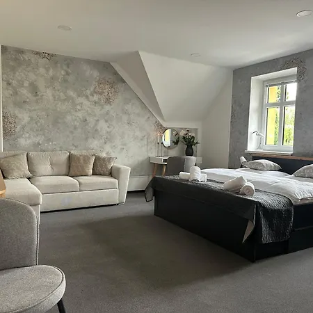Apartsy 23 *