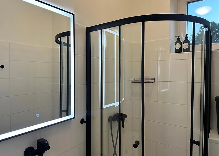 Apartsy 23