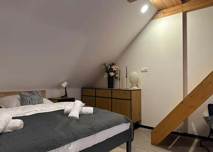 Apartsy 23 *